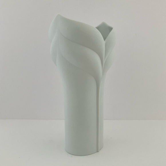 Cala Lily Rosenthal White Bisque Flower Vase Studio-Linie Germany by Uta Feyl - Picture 13 of 17